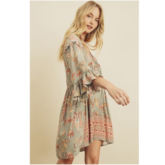 Sage-Floral Bohemian V-Neck Dress - Picture 2 of 9